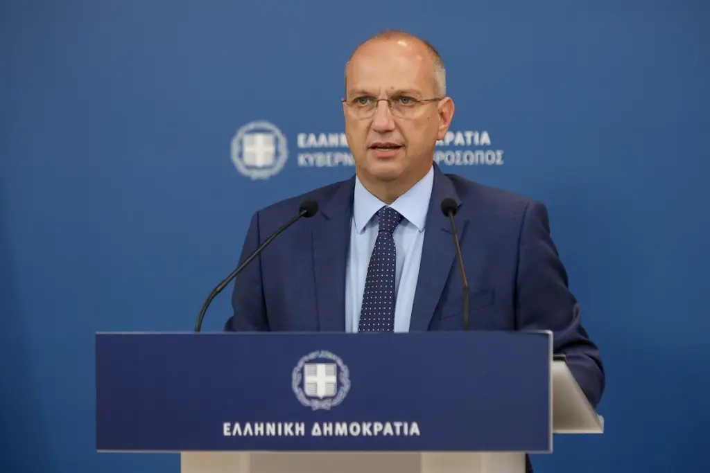 Ο Οικονόμου, το βέρτιγκο, τα εμβόλια, ο Μπογδάνος και οι διαφορετικοί κόσμοι