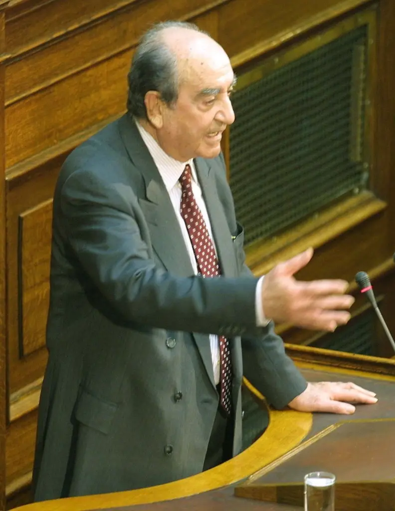 Η ιστορική ομιλία του Κωνσταντίνου Μητσοτάκη την ημέρα δολοφονίας του Παύλου Μπακογιάννη (vid)