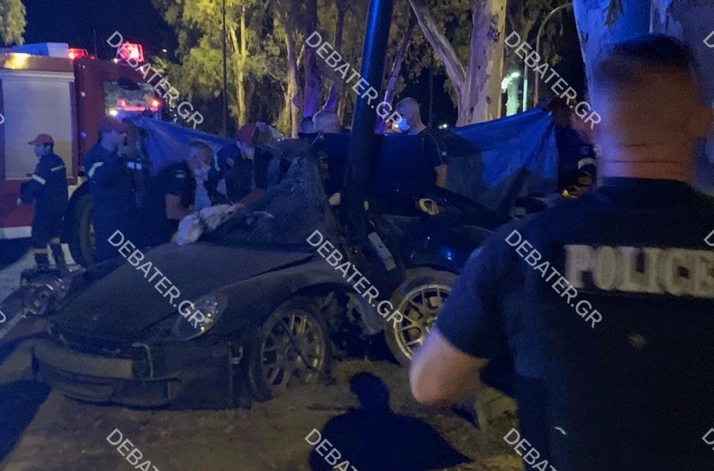 Η στιγμή που ο Mad Clip είναι μέσα στο αυτοκίνητο και προσπαθούν να τον βγάλουν (pics)