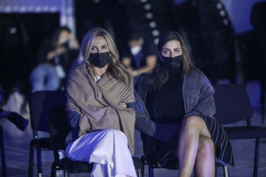 “Ξύλιασαν” στο Βελλίδειο η Μαρέβα Γκραμπόφσκι και η Σοφία Μητσοτάκη (pic)