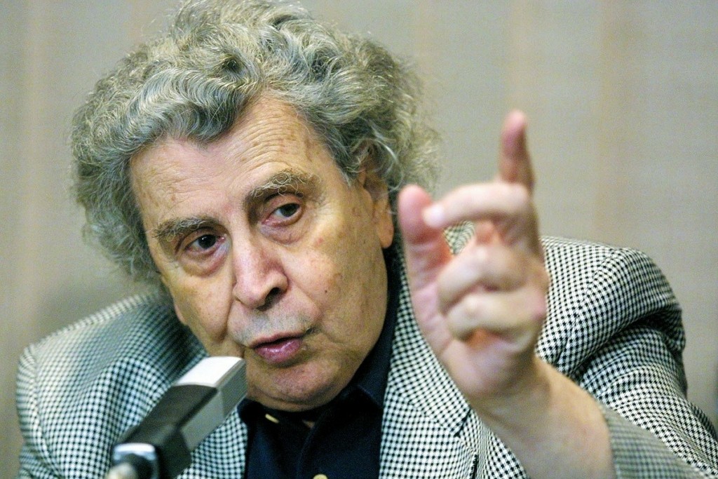 Άνοιξε βιβλίο συλλυπητηρίων για τον Μίκη Θεοδωράκη στα Χανιά – Οι εκδηλώσεις προς τιμήν του (pics&vid)