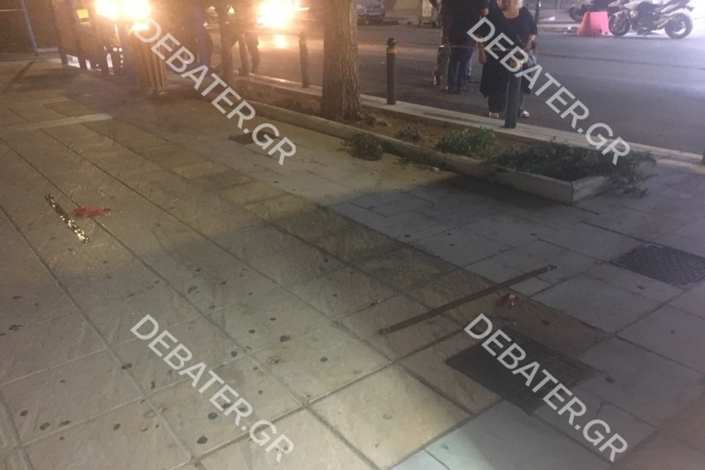 Εργαζόμενος στο Πασαλιμάνι για τους πυροβολισμούς στο DEBATER – “Φοβόμαστε, αξίζει η ζωή σου μια μπύρα;” (vid)