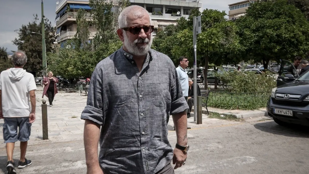 Την υπεράσπιση του Πέτρου Φιλιππίδη ανέλαβε ο Δημητρακόπουλος – Η άγρια κόντρα στον αέρα με τη Σκορδά (vid)