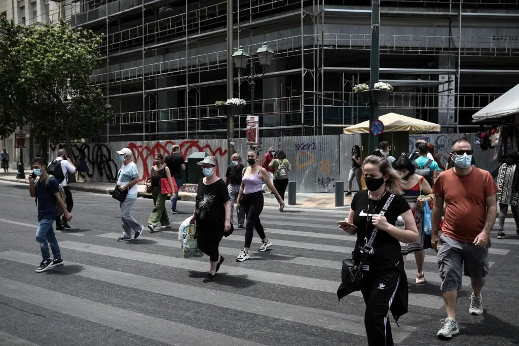 Κοντά στις 8.000 τα κρούσματα την Τρίτη – 61% η αύξηση του ιικού φορτίου στα λύματα της Αττικής (vid)