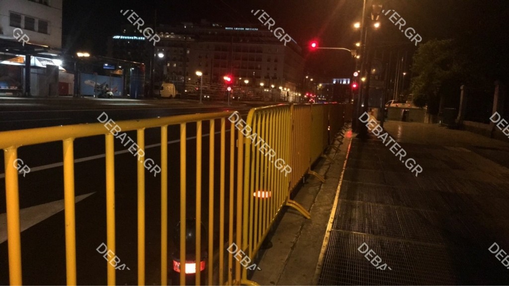 Σε “πυρετώδεις” ρυθμούς οι προετοιμασίες για το ράλι Ακρόπολις στο Σύνταγμα (pics&vid)