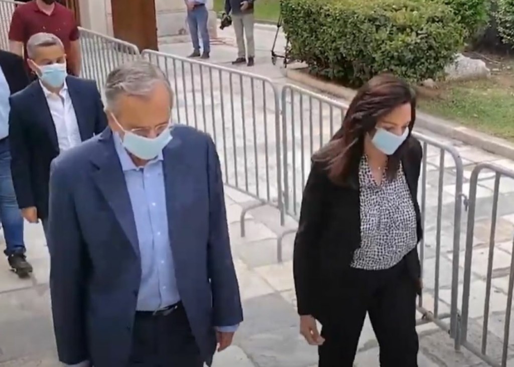 Ο Αντώνης Σαμαράς τίμησε τον Μίκη Θεοδωράκη – “Ελάχιστοι κατόρθωσαν να μείνουν τόσο δεμένοι με τον τελευταίο Έλληνα”