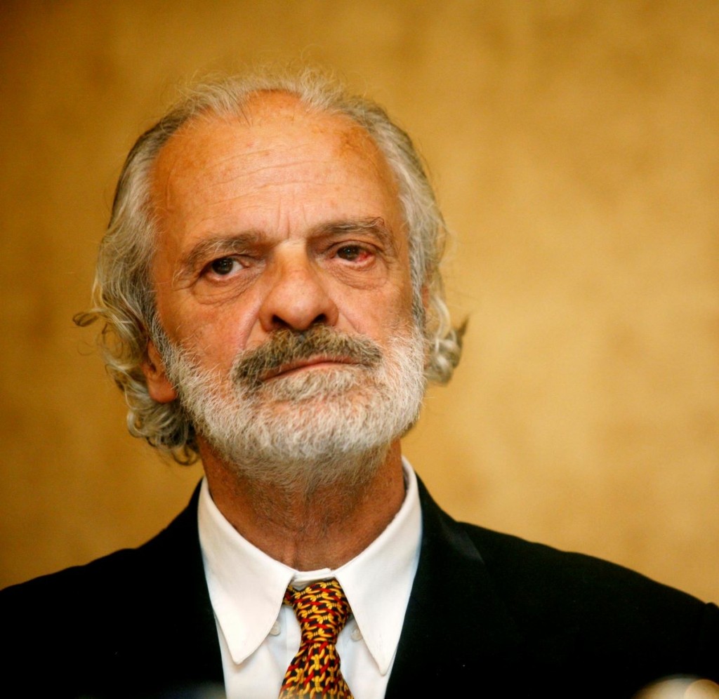 Οργισμένη απάντηση της συζύγου του Σπύρου Φωκά για τα όσα λέγονται για τις συνθήκες διαβίωσης του