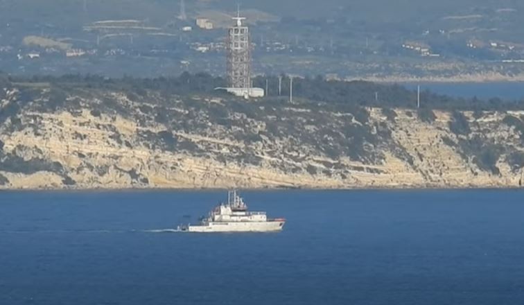 Τουρκικά πλοία έφτασαν 10 μιλιά από την Κρήτη – Οι χάρτες που έδειξε στους Ευρωπαίους ο Δένδιας