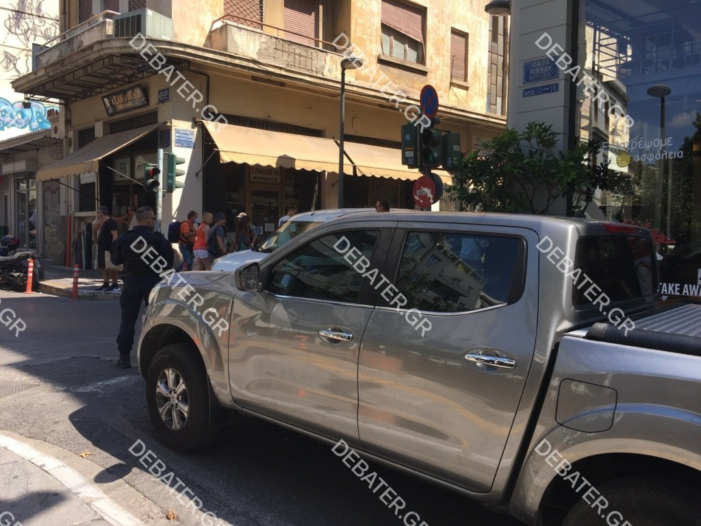 Νέα στοιχεία για τη ληστεία στο κέντρο – Ο ένας δράστης είχε χτυπήσει κι άλλη τράπεζα στη Μεταμόρφωση ; (pics&vid)