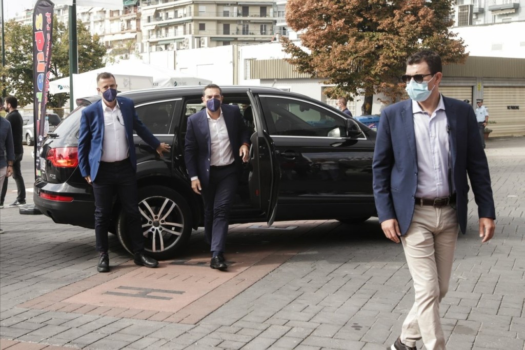 Ο Αλέξης Τσίπρας έφτασε στη ΔΕΘ με ολομέτωπη επίθεση στην κυβέρνηση (pics&vids)