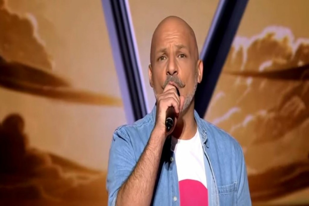 Τραγούδησε στο “The Voice” ο Μουτσινάς – Το ψέμα που είπε στην κάμερα
