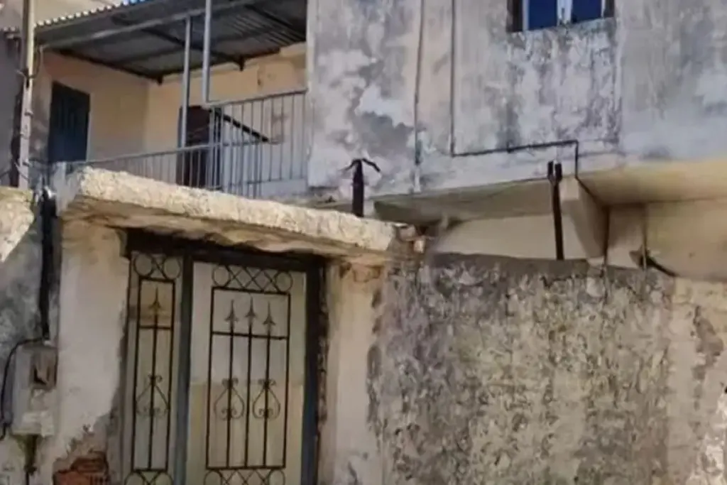Ραγδαίες εξελίξεις στο έγκλημα της Κυπαρισσίας με την “τσιμεντωμένη” – Αρνείται ο σύντροφός της ότι τη σκότωσε