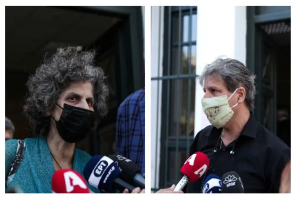 “Μαλλιά κουβάρια” με τις 5 διαθήκες του Θεοδωράκη – Το εξώδικο του Νίκου Κουρή στη Μαργαρίτα