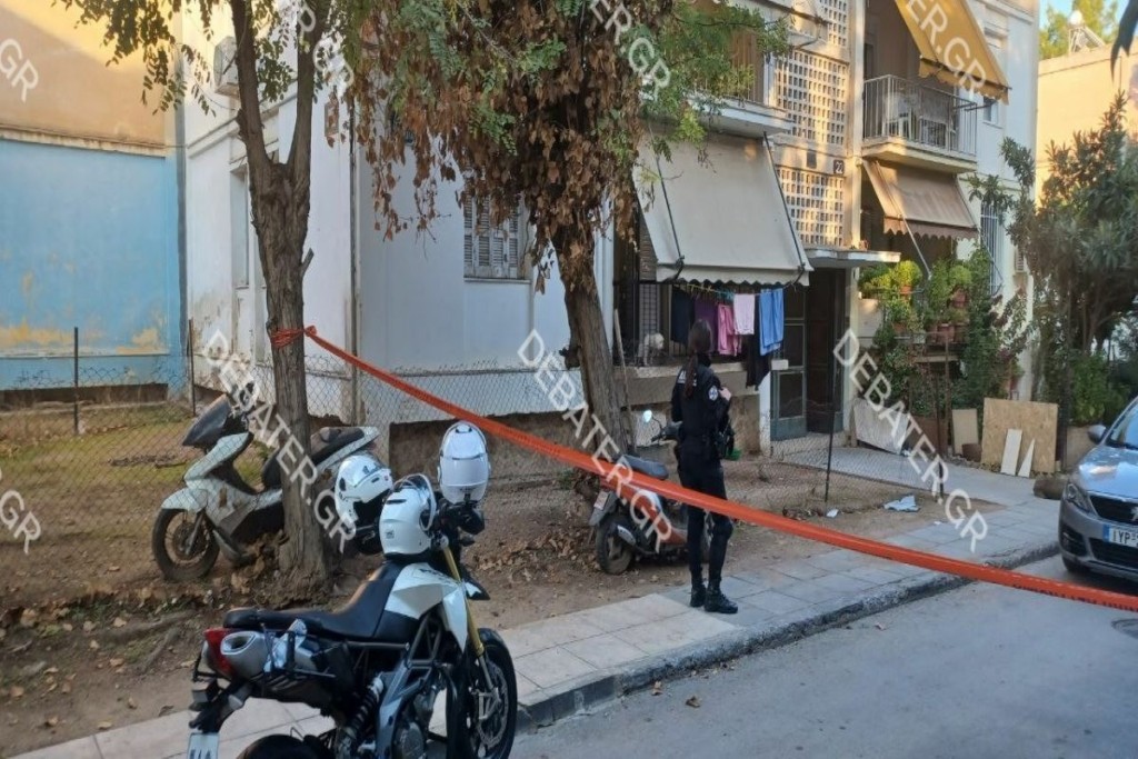 Άγρια κατακρεουργημένη βρέθηκε γυναίκα στο Αιγάλεω – Αναζητά τον γιο της η αστυνομία (pics)