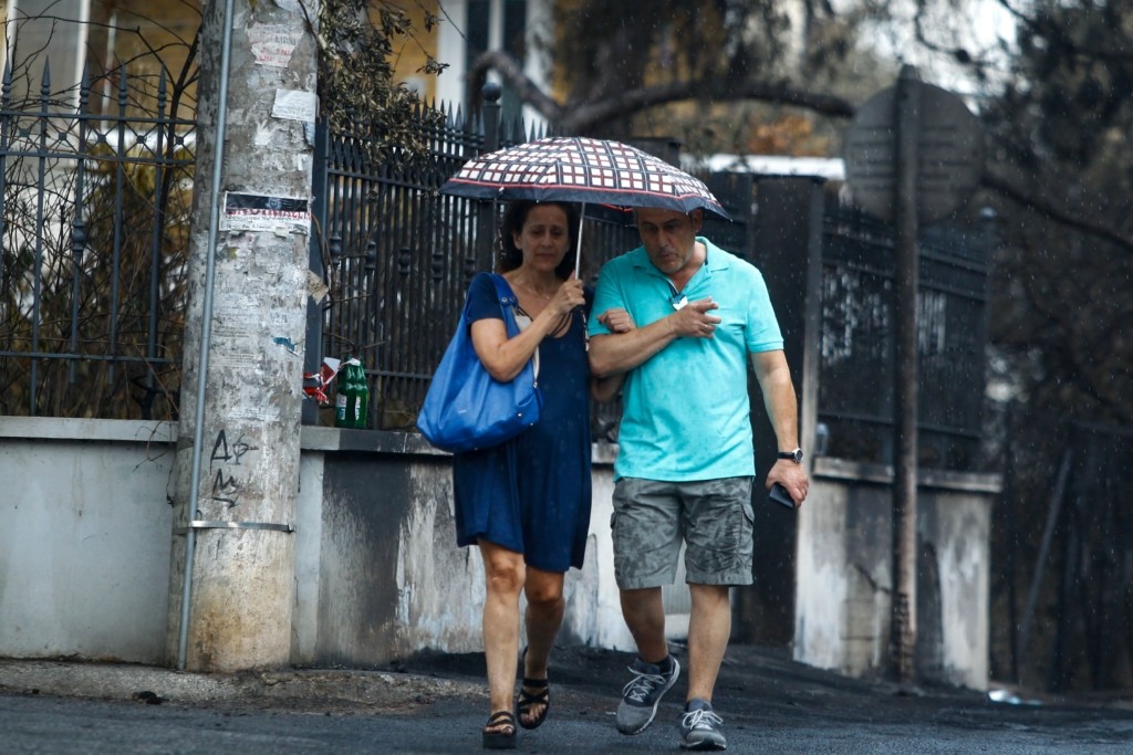 Με βροχές και καταιγίδες και πτώση της θερμοκρασίας ξεκινά η εβδομάδα