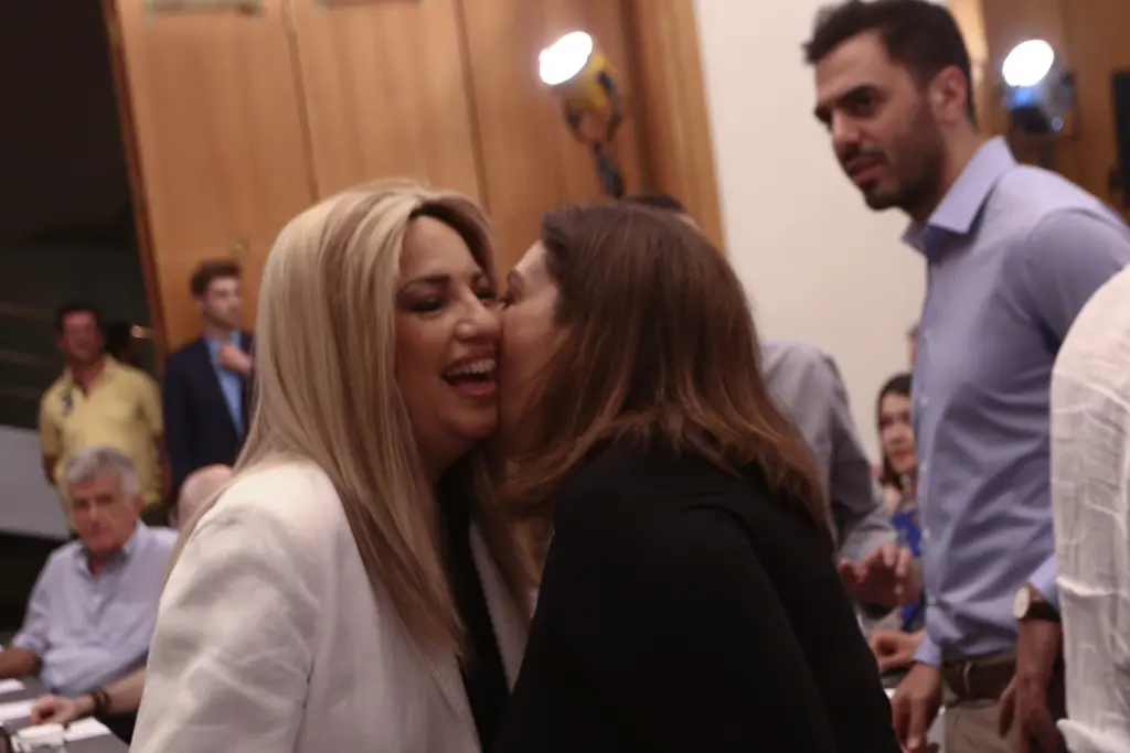 Ποια παίρνει τη θέση της Φώφης Γεννηματά στη Βουλή