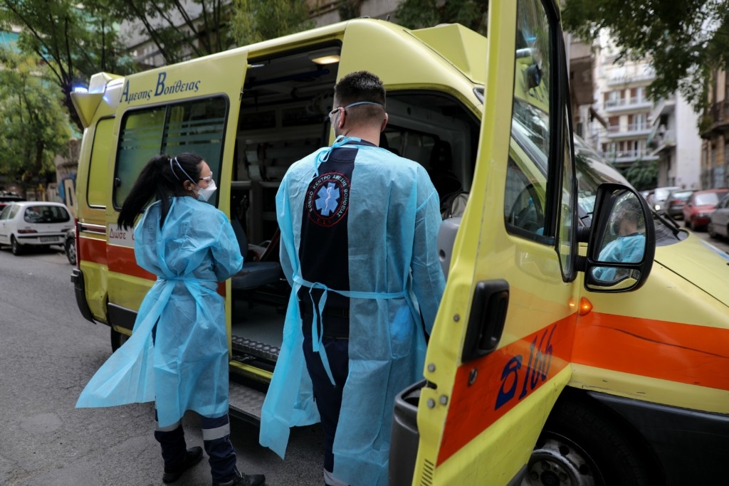 Νεκρή 60χρονη από κορονοϊό σε “αδελφότητα” αρνητών στη Θεσσαλονίκη