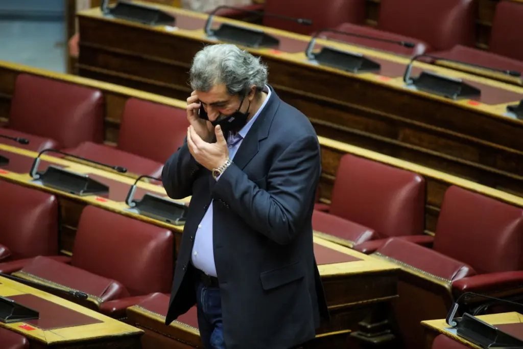 Ο Πολάκης ευχήθηκε στην Ντόρα Μπακογιάννη ως γιατρός και συντοπίτης