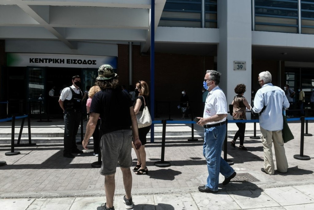 Άνοιξε η πλατφόρμα για την τρίτη δόση εμβολιασμού – Ποιους πολίτες αφορά και ποιο εμβόλιο θα χρησιμοποιηθεί