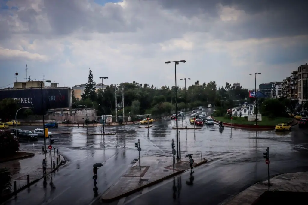 Αυτές είναι οι περιοχές που θα “σαρώσει” η κακοκαιρία “Μπάλλος” – Σε επιφυλακή οι δυνάμεις της Πολιτικής Προστασίας