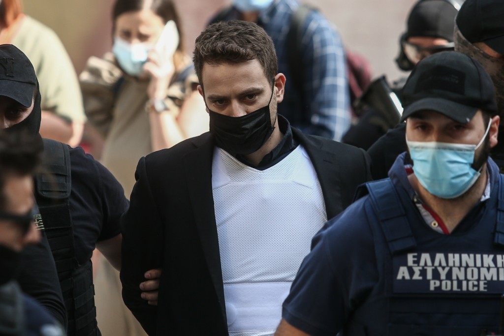 Συγκλονιστικές αποκαλύψεις από την παράλληλη σχέση του Μπάμπη Αναγνωστόπουλου – “Μου έστελνε σημειώματα λίγο πριν τη σκοτώσει” (vids)
