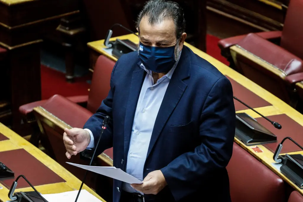 Επικεφαλής της κοινοβουλευτικής ομάδας του ΚΙΝΑΛ προσωρινά ο Βασίλης Κεγκέρογλου – Κανονικά οι εκλογές τον Δεκέμβριο (vid)