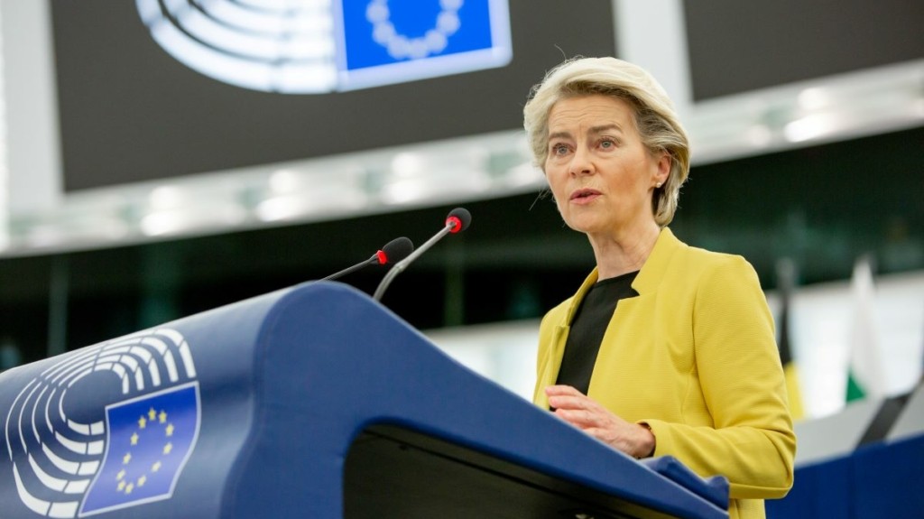 Φον ντερ Λάιεν: Αναρρώνει από την πνευμονία και αναλαμβάνει τα καθήκοντα της την επόμενη εβδομάδα