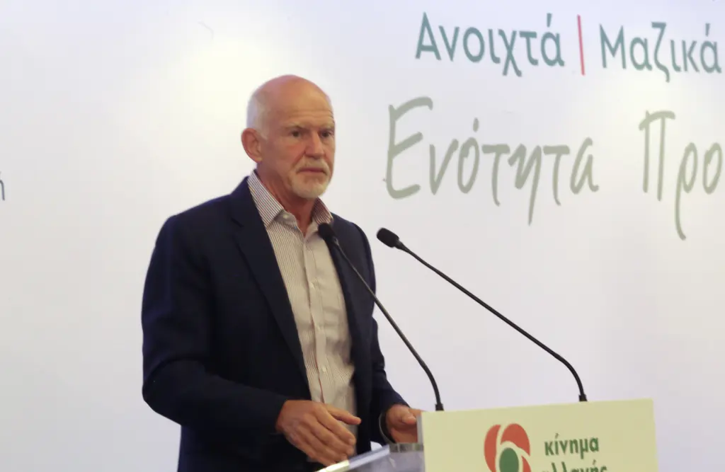 Ο Γιώργος Παπανδρέου κρατάει (ακόμα) κρυφά τα χαρτιά του