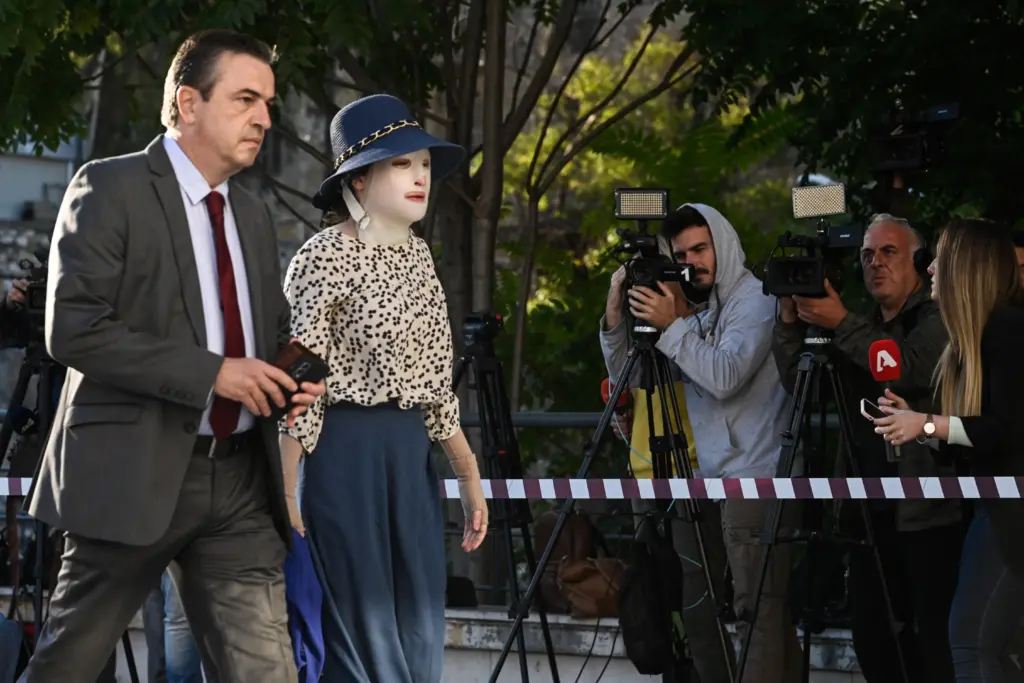 Εύθραυστη η ψυχολογία της Ιωάννας Παλιοσπύρου όσο η δίκη πλησιάζει στο τέλος της – “Δεν έχει ψελλίσει ούτε ένα συγγνώμη η κατηγορούμενη” (vid)
