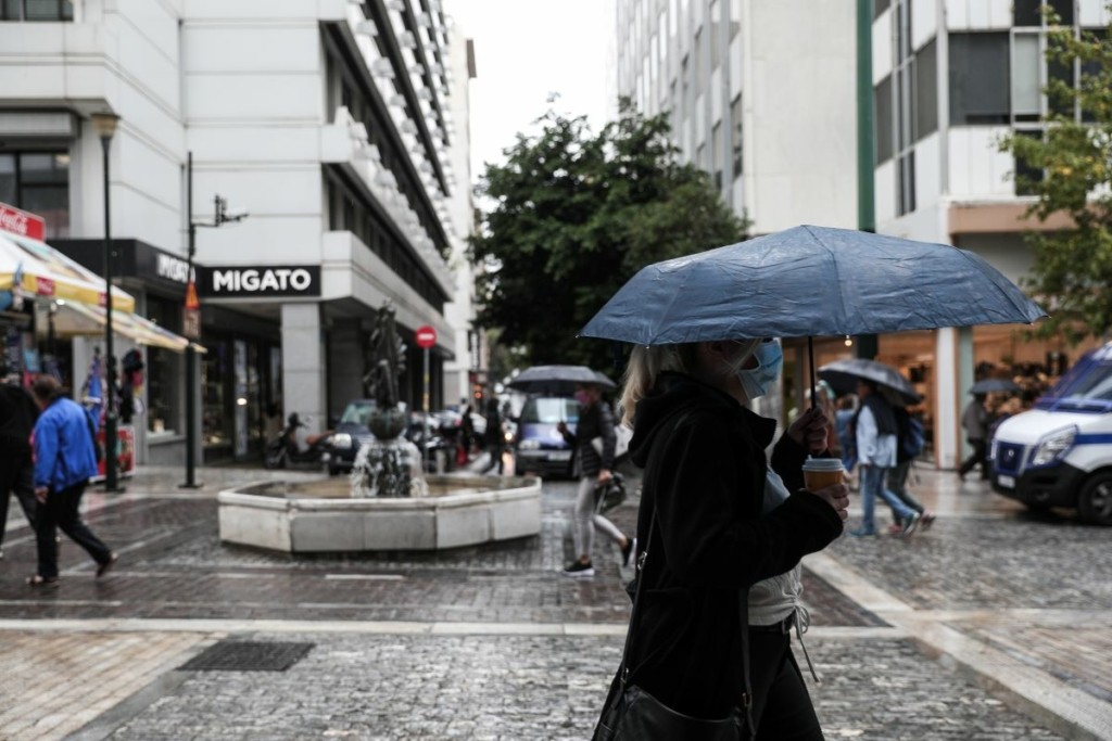 Σε κλοιό κακοκαιρίας η χώρα – Ο Σάκης Αρναούτογλου προειδοποιεί για έντονα φαινόμενα την Τετάρτη