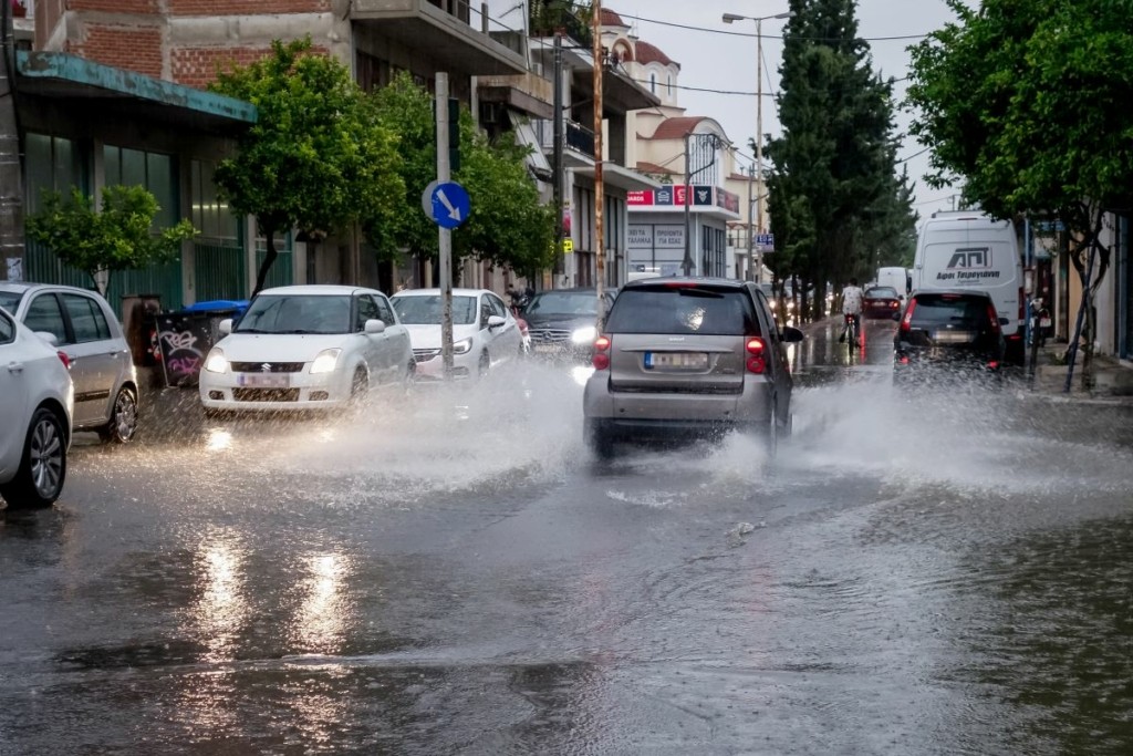 Επί ποδός ο μηχανισμός του δήμου Αθηναίων για την κακοκαιρία