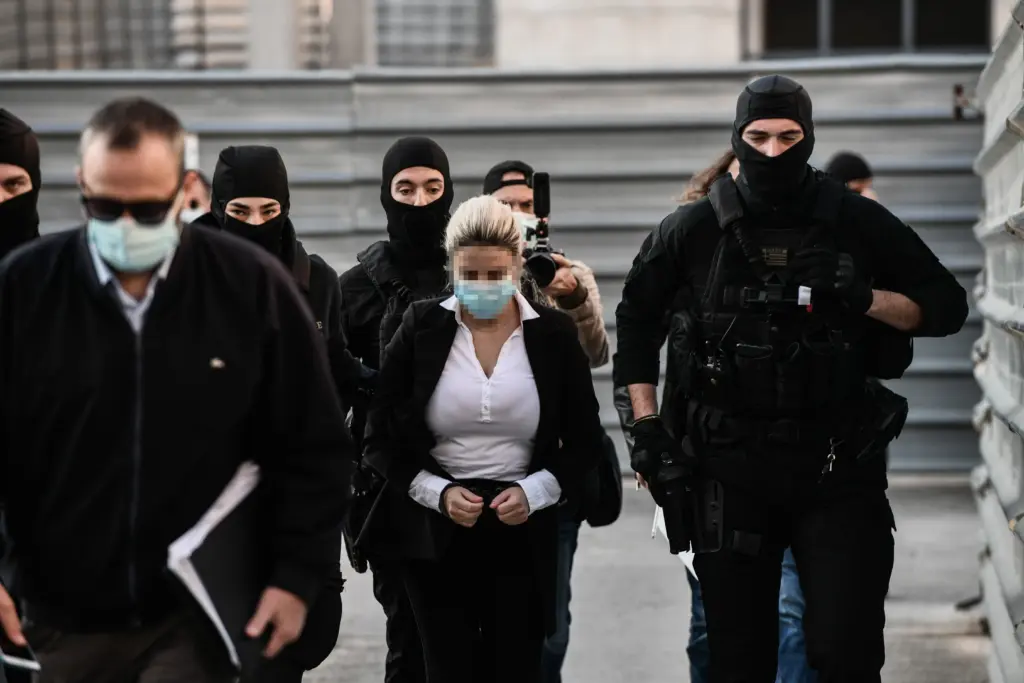 Ενοχή της Έφης Κακαράντζουλα για απόπειρα ανθρωποκτονίας πρότεινε ο Εισαγγελέας
