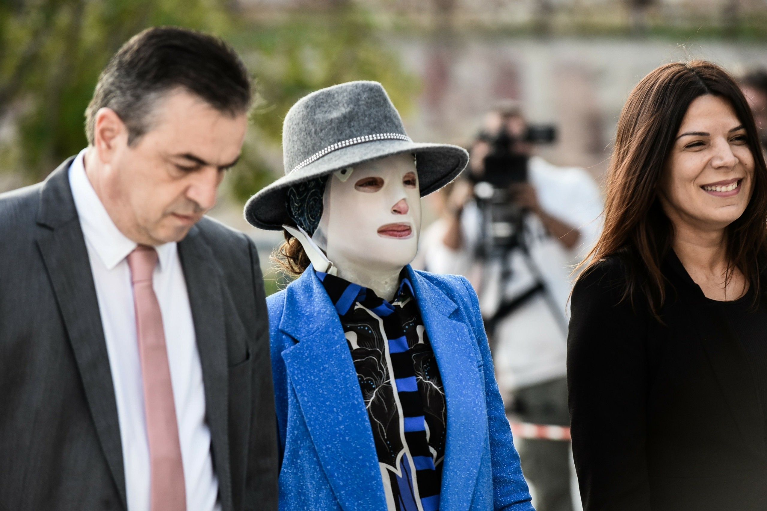 Δικαίωση για την Ιωάννα Παλιοσπύρου – “Ευχαριστώ τη δικαιοσύνη, μου δίνει κουράγιο να ανέβω τον Γολγοθά μου (vids)
