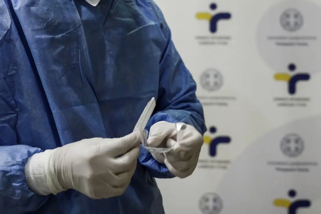 Η Θεσσαλονίκη “οδηγεί” την κούρσα των κρουσμάτων – Η Λάρισα “κοκκινίζει”