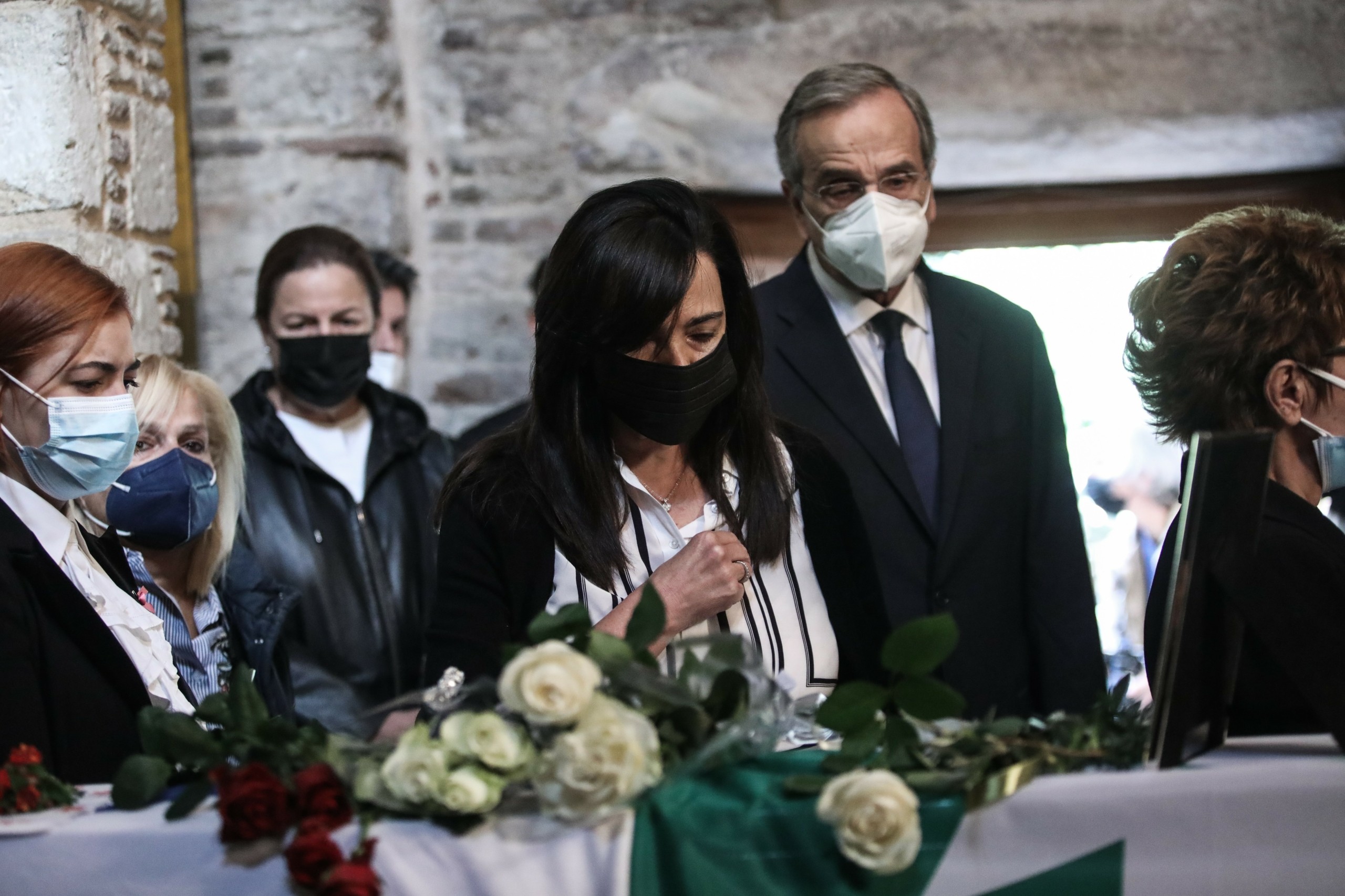 Συντετριμμένος ο Αντώνης Σαμαράς από τον χαμό της Φώφης Γεννηματά (pic&vid)