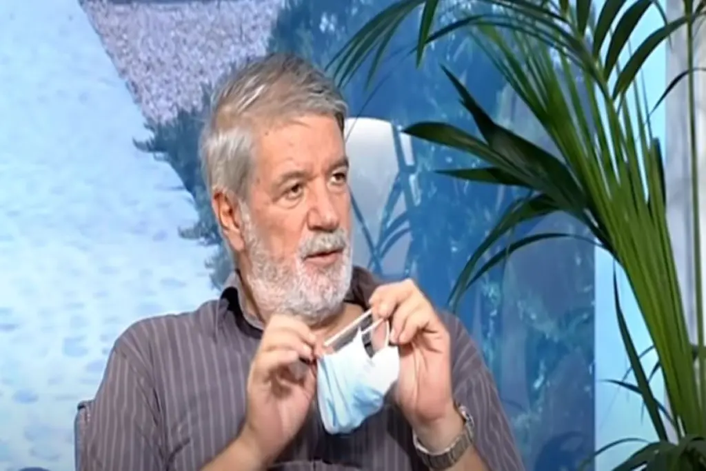 O Φίλιππος Σοφιανός απαντά στις φήμες που τον θέλουν ζευγάρι με την Τέτα Καμπουρέλη
