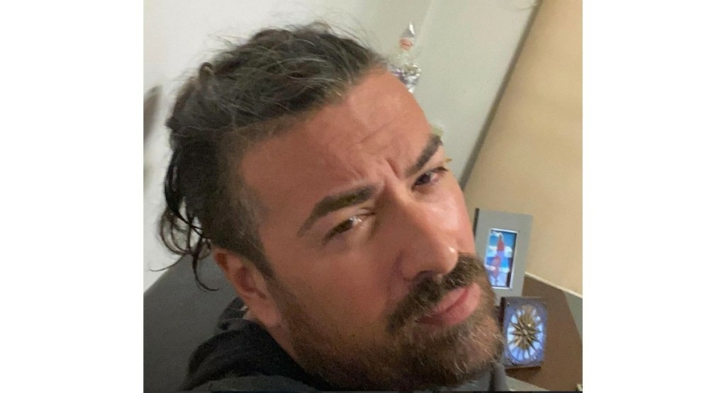 Στο νοσοκομείο με κορονοϊό παραμένει ο Γιάννης Αϊβάζης