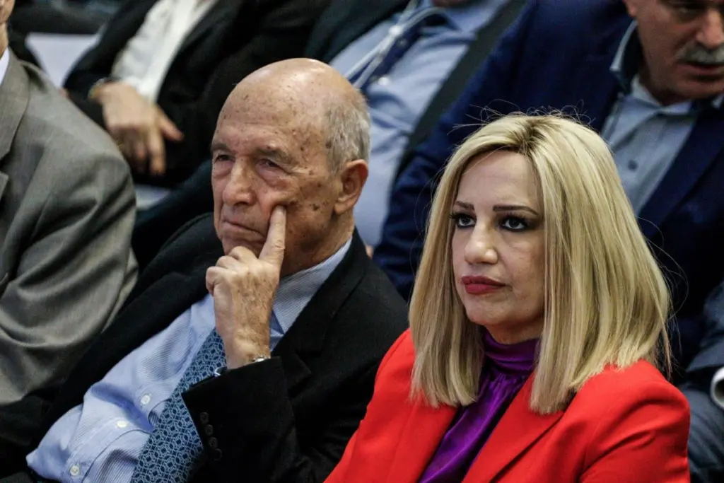 Ο Κώστας Σημίτης αποχαιρετά τη Φώφη Γεννηματά – “Μεγάλη η θλίψη για την απώλεια της”