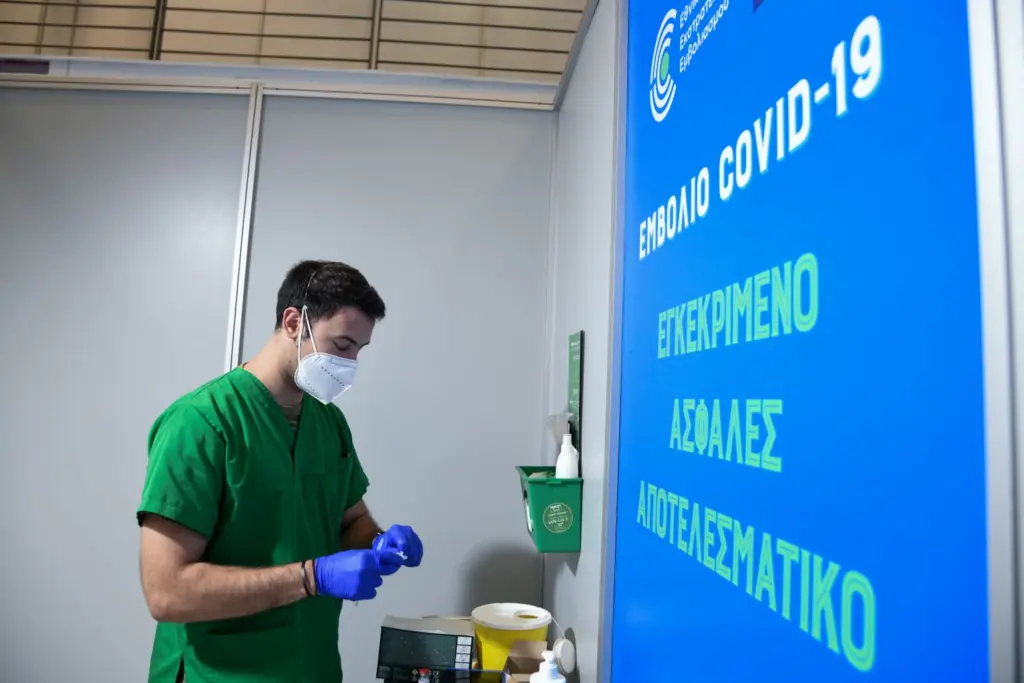Δωρεάν όλα τα μονοκλωνικά και τα φάρμακα κατά του κορονoϊού