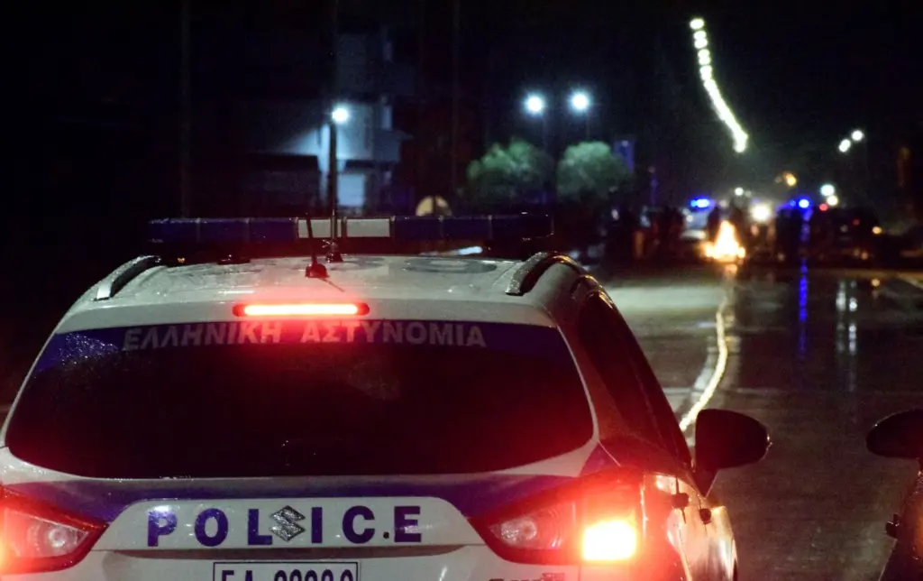 Έκλεισε και πάλι η Αθηνών – Κορίνθου λόγω διαμαρτυρίας για τον 18χρονο στο Πέραμα