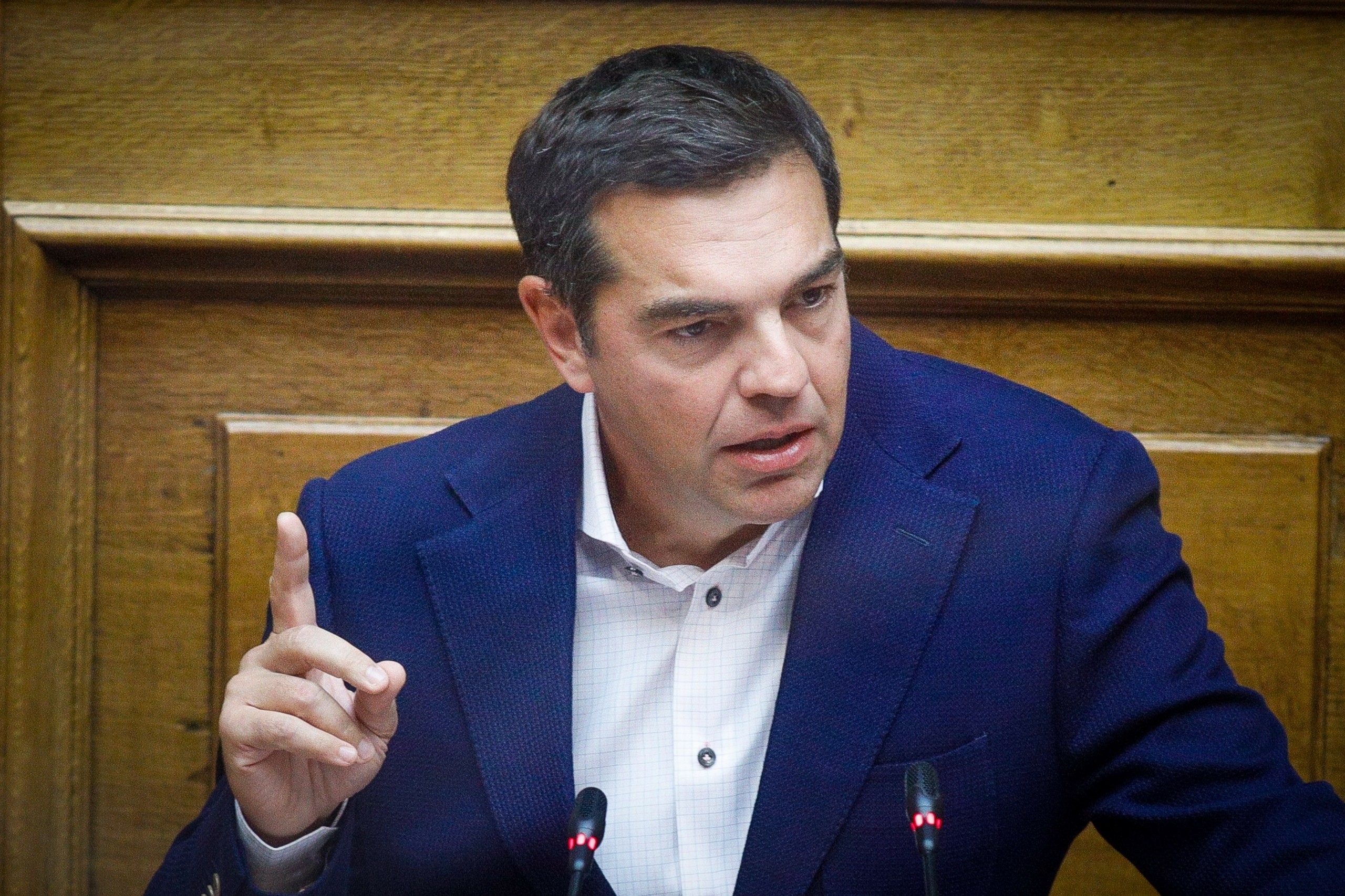 Ο Αλέξης Τσίπρας ζητά προ ημερησίας συζήτηση στη Βουλή για το κύμα ακρίβειας