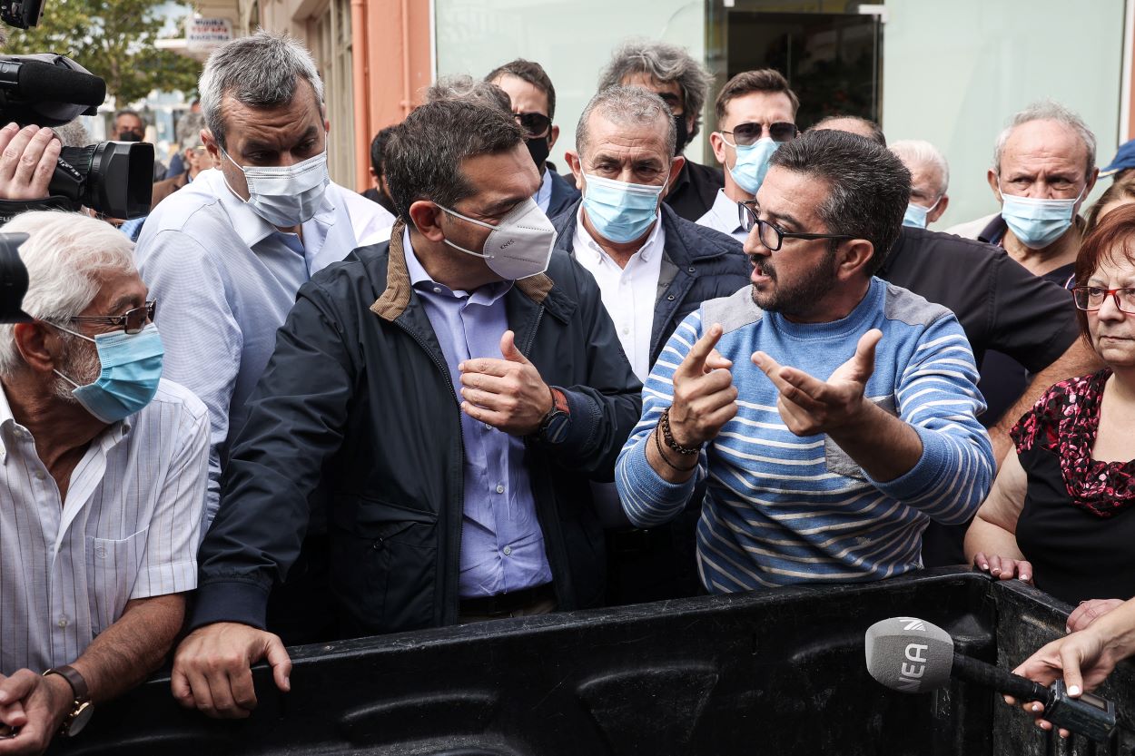 Η μαντινάδα στον Αλέξη Τσίπρα από τους σεισμόπληκτους στην Κρήτη (vid)