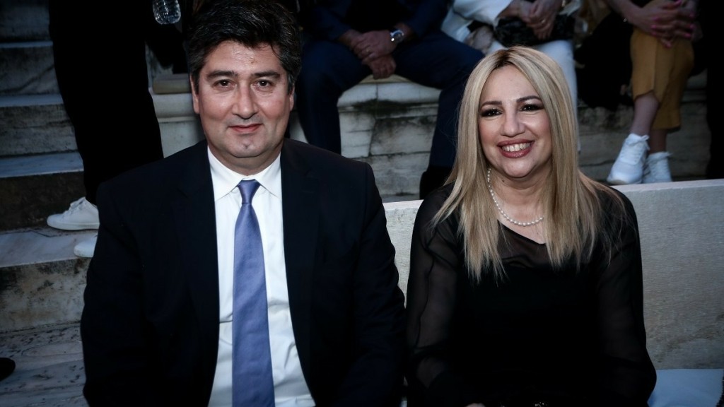 Ο άνθρωπος που έμεινε στο πλάι της Φώφης Γεννηματά μέχρι το τέλος (vids)