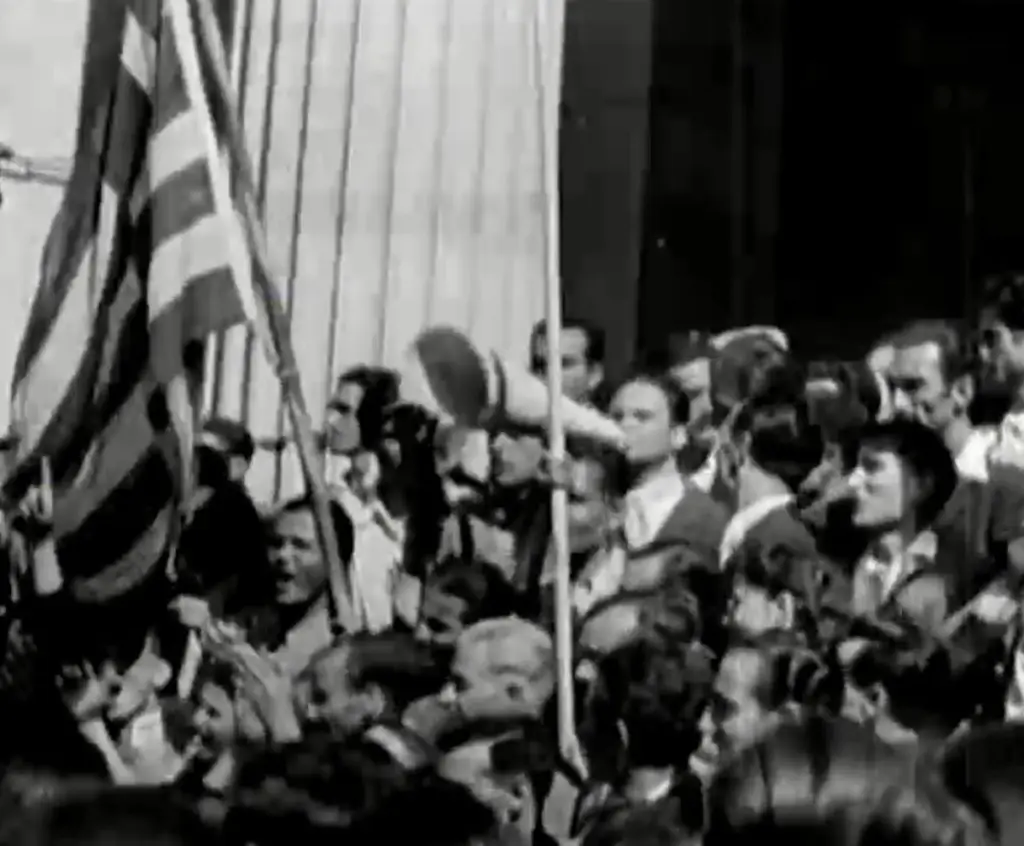 Σαν σήμερα το 1944 η Αθήνα απελευθερώνεται από τις κατοχικές δυνάμεις έπειτα από 1.264 μέρες (vid)