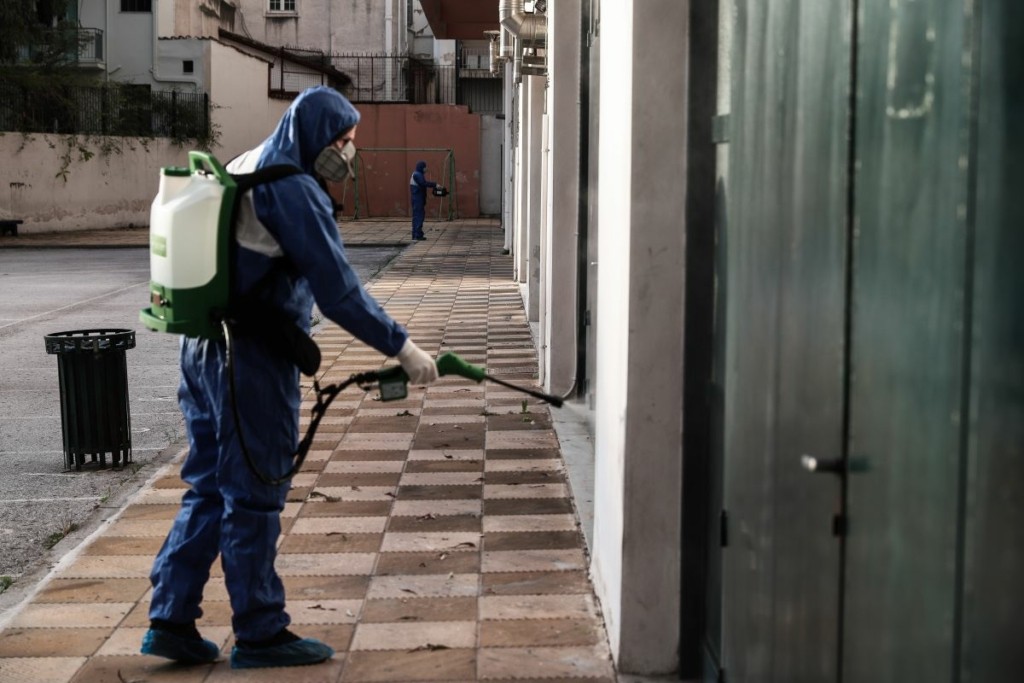 Έως και 93% μειώνεται το ιικό φορτίο του κορονοϊού με ειδικές συσκευές απολύμανσης