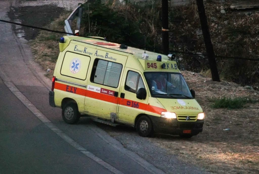 Αδιανόητη τραγωδία στη Νάξο – Έφυγε από τον γάμο και τον πάτησε αυτοκίνητο καλεσμένου