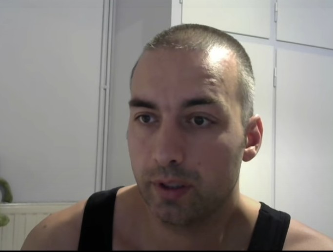 Οργή για τον youtuber αντιεμβολιαστή αστυνομικό – “Το βίντεο για το πώς πολεμάμε τα ΜΑΤ ήταν η σταγόνα” (vid)