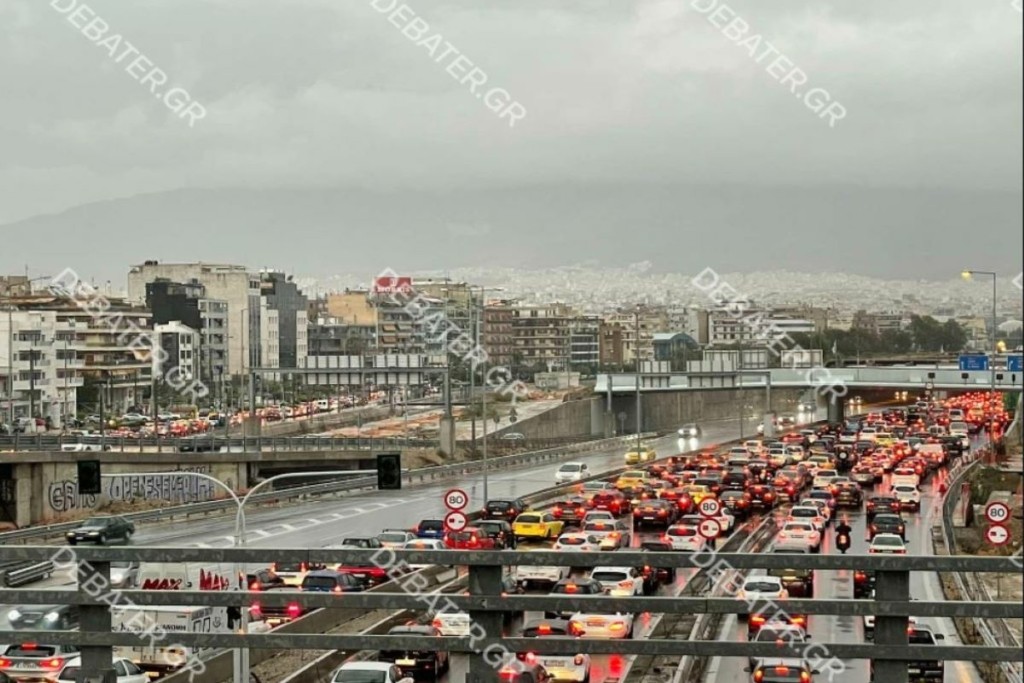 Απίστευτο μποτιλιάρισμα στους δρόμους της Αττικής – Ακινητοποιημένα τα οχήματα στο Δέλτα Φαλήρου (pics)