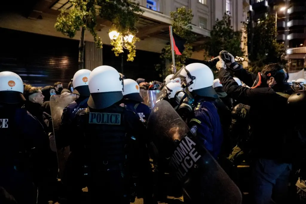 Η ανακοίνωση της ΕΛΑΣ για τα επεισόδια στο κέντρο της Αθήνας
