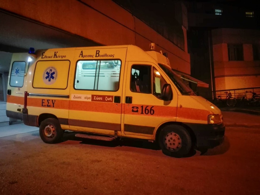 Viral το βίντεο με τους Έλληνες αστυνομικούς – Σε 4 λεπτά Κολωνός – Νοσοκομείο Παίδων για να σώσουν ένα παιδί